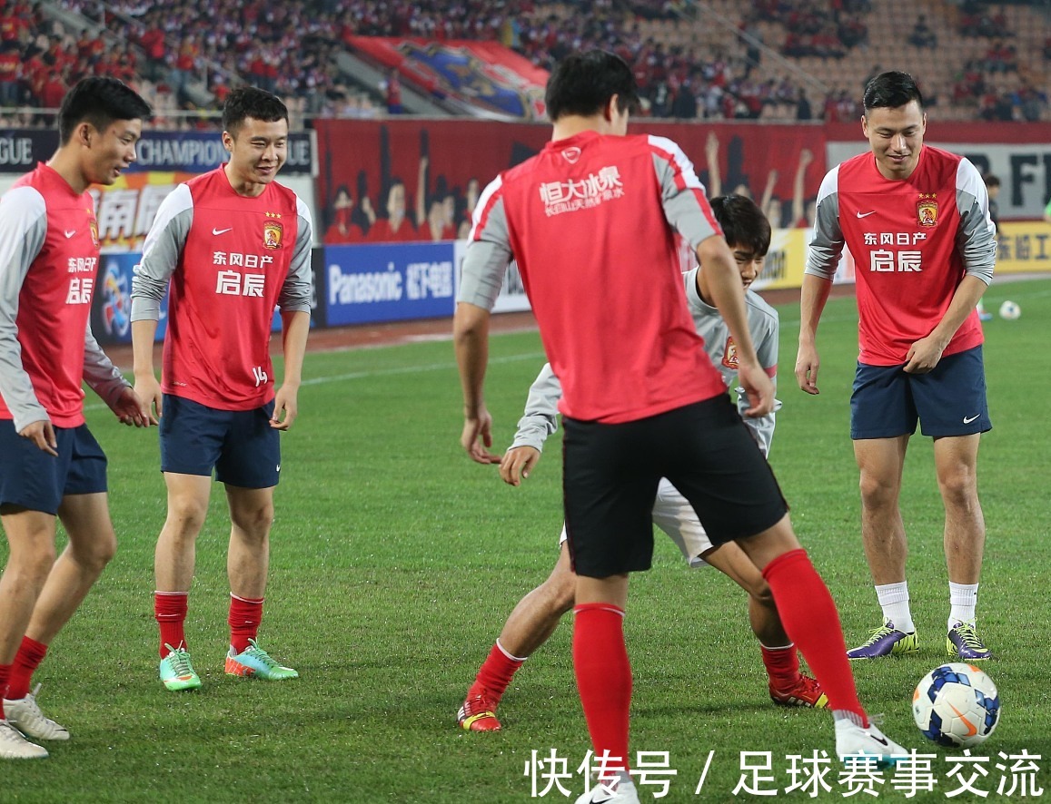 马卡：皇马没对阿隆索下最后通牒，对毕巴不是生死战