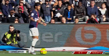 剑南春｜多特2-1客胜勒沃库森，安塞尔米诺、阿德耶米建功（剑南春｜多特客场2-1击败勒沃库森，安塞尔米诺与阿德耶米进球）