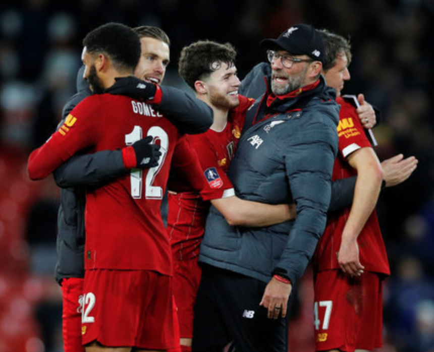 2025中足联颁奖会：成都蓉城刘殿座获中超最佳门将（中足联2025颁奖礼：成都蓉城刘殿座荣膺中超最佳门将）