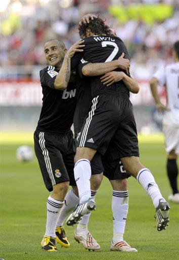 名宿：尼科-帕斯像托蒂，他是意甲最好的球员理应回皇马效力（名宿盛赞尼科-帕斯像托蒂：意甲第一人，应回归皇马效力）