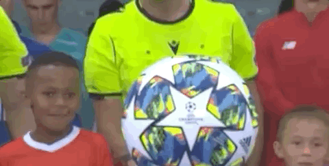 无法阻挡！梅西对位拉莫斯精彩集锦！高速带球依然充满微操！（挡不住的梅西！对飙拉莫斯高光集锦：疾速带球仍秀细腻操作）