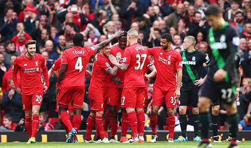 康宁汉姆末节被连续面断3次，全场贡献29分8助攻8失误（康宁汉姆末节遭连抢三次，全场29分8助攻外加8次失误）