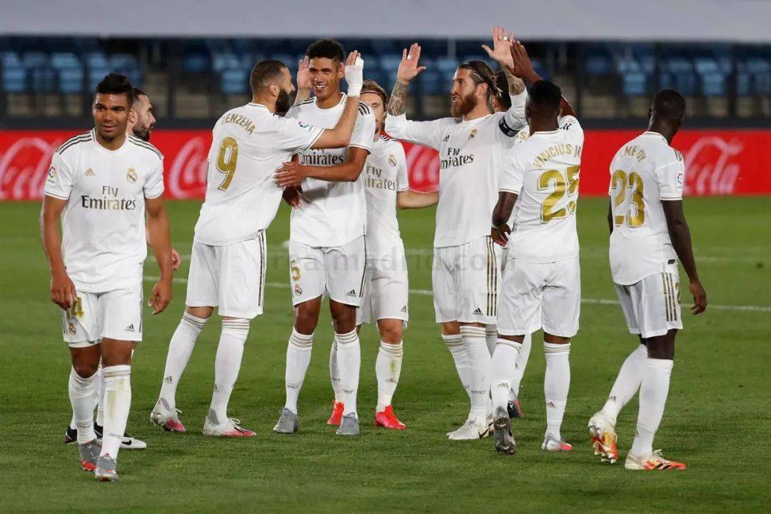 送出助攻，伊尔迪兹当选尤文vs帕福斯全场最佳球员（助攻闪耀，伊尔迪兹荣膺尤文战帕福斯全场最佳）