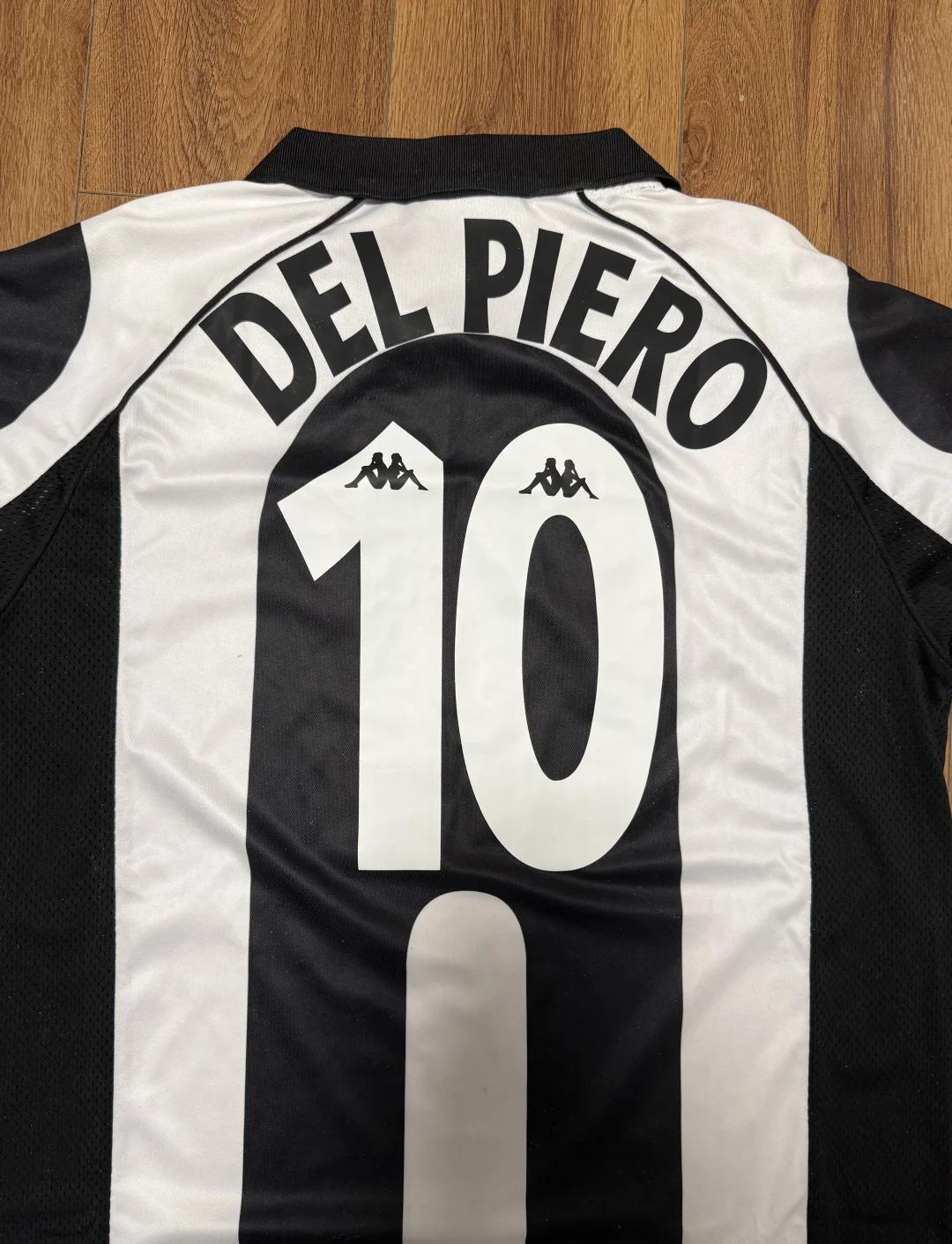 4轮过后唯一保持全胜球队，中日德兰在欧联积分榜暂居榜首（欧联四轮战罢，中日德兰成唯一全胜队，暂居积分榜首）