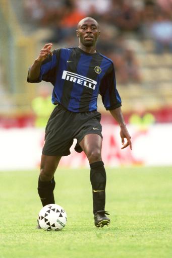 篮球火箭主力后卫投篮效率严重下滑（火箭队主力后卫投篮命中率骤降）