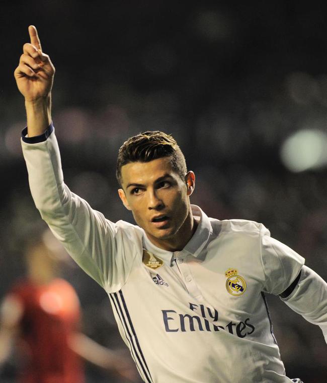 西班牙战格鲁吉亚23人大名单：奥尔莫10号，赫伊森落选（西班牙对阵格鲁吉亚23人名单出炉：奥尔莫身披10号，赫伊森无缘名单）