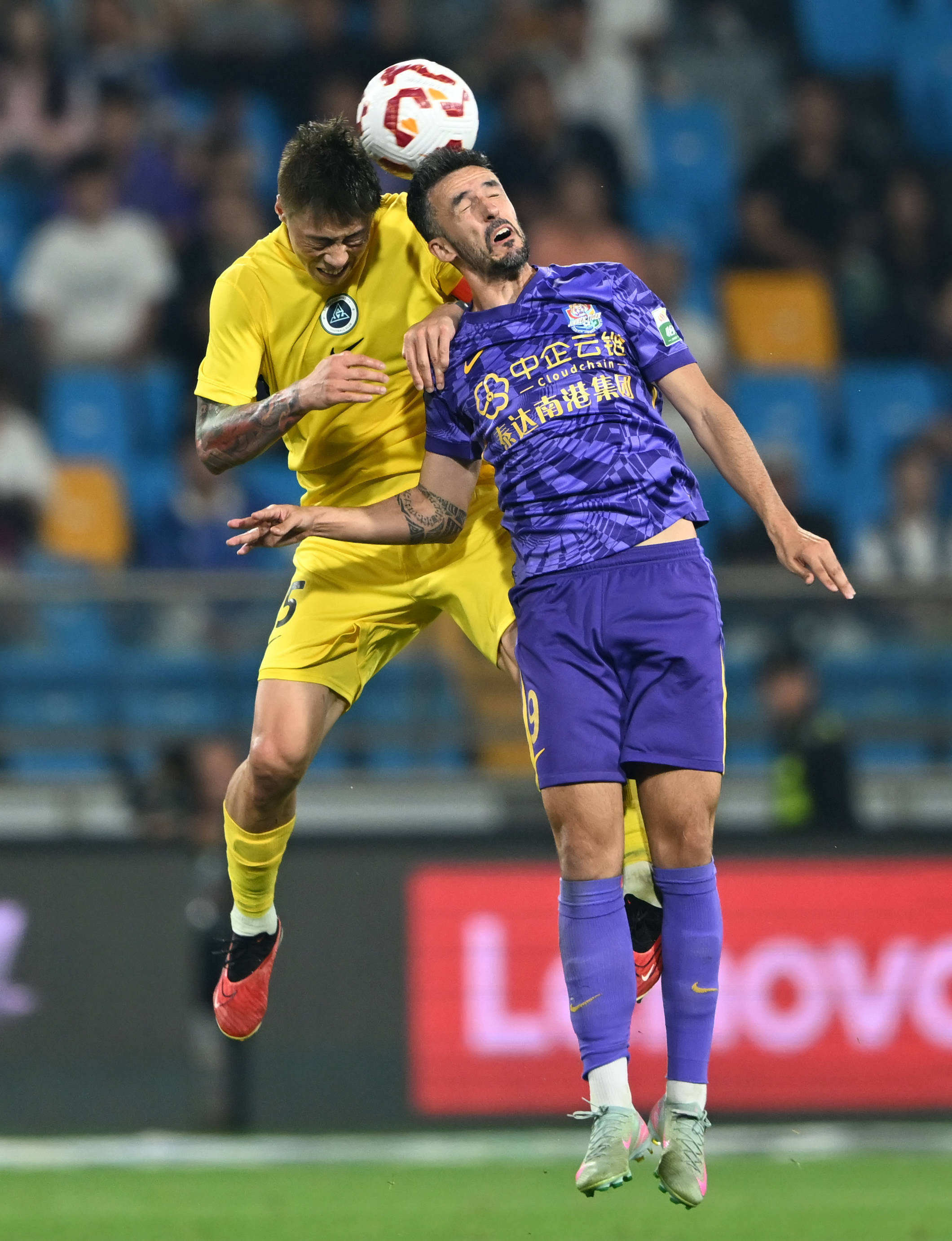 干净又卫生！贝克汉姆晒印度行学习制作美食视频（贝克汉姆印度之行分享亲学美食视频，制作过程洁净讲究）