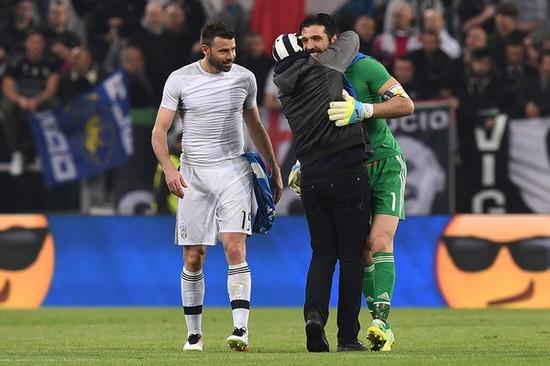 贝蒂斯2-1乌德勒支，米格尔-罗德里格斯中场吊射，阿布德制胜（贝蒂斯2比1力克乌德勒支：米格尔-罗德里格斯中圈吊射，阿布德贡献制胜球）