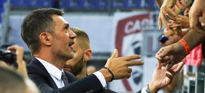 记者：阿什拉夫决定不进行手术治疗，他想参加非洲杯揭幕战（记者：阿什拉夫决定暂不手术，盼出战非洲杯揭幕战）