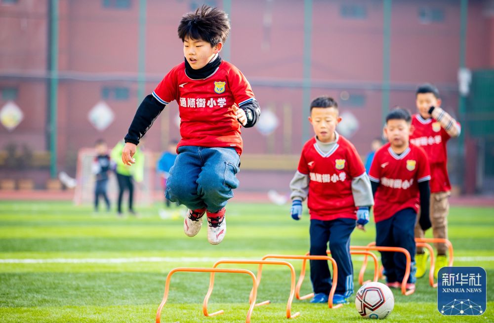 2分钟集锦！辽宁73-84负广州未，2名“后卫”表现对不起身价（2分钟速览：辽宁73-84不敌广州，双后卫发挥难配身价）