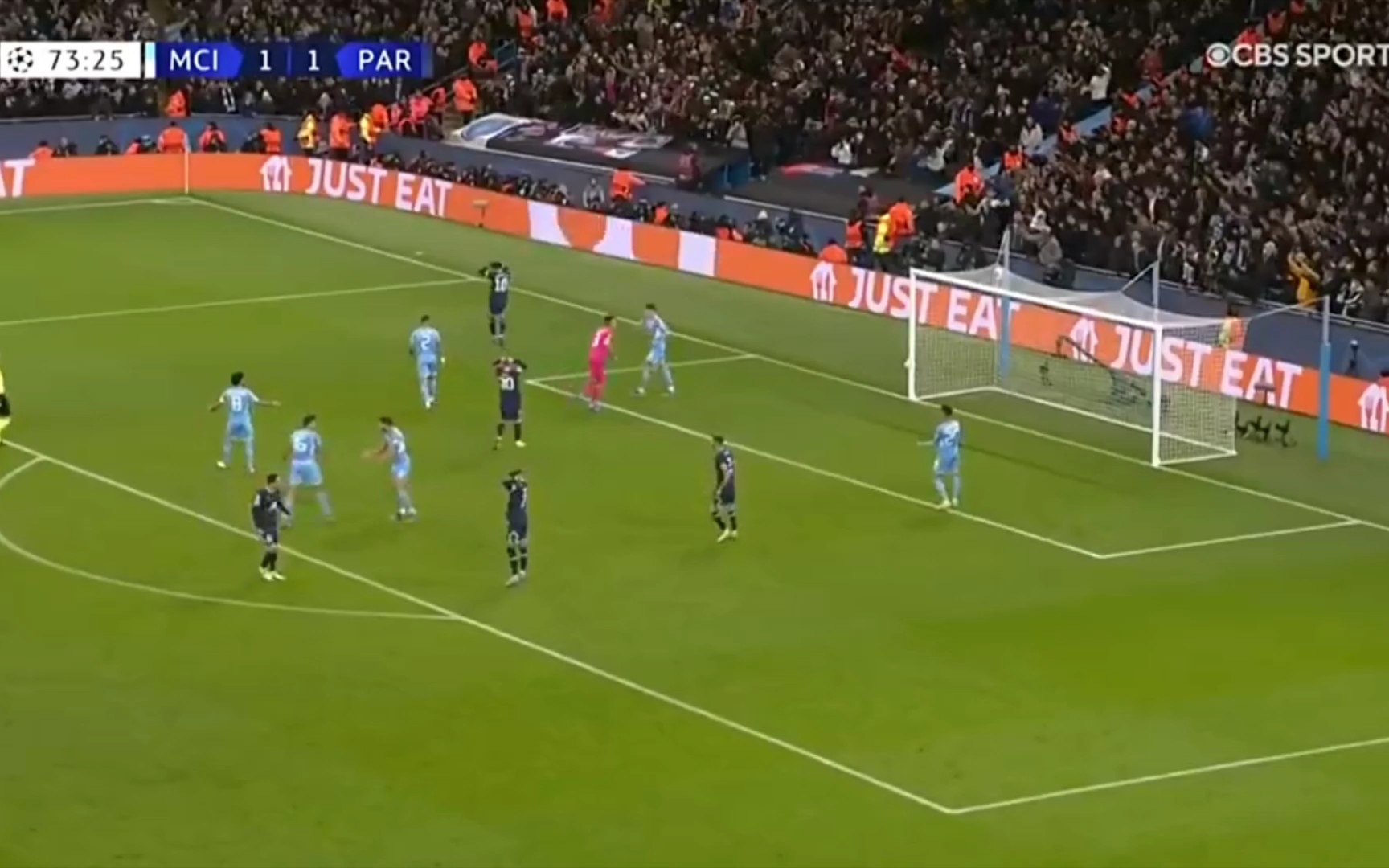 科沃德在30分钟内打出23分14板5助&历史第二位新秀