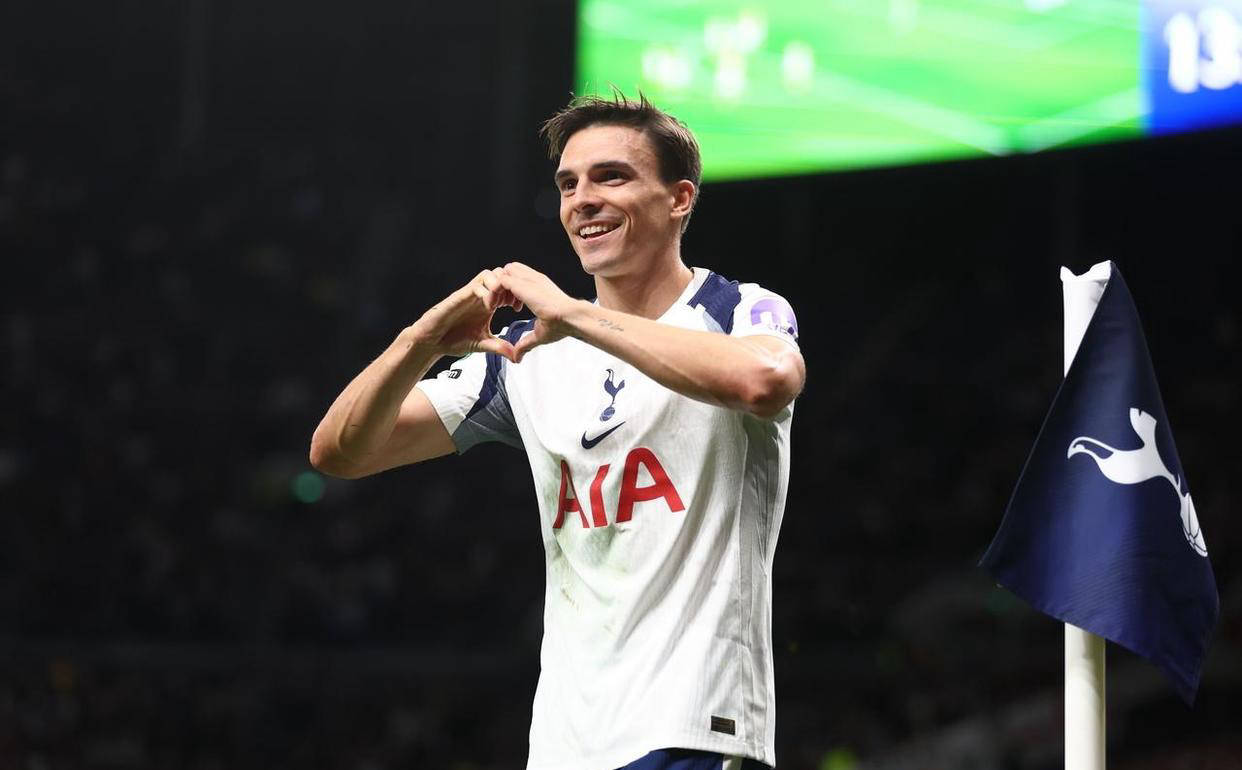 意媒：米兰希望魔笛能帮助推动卢宁加盟，皇马估价2500万欧（意媒：米兰盼莫德里奇出面促成卢宁加盟，皇马标价2500万欧）