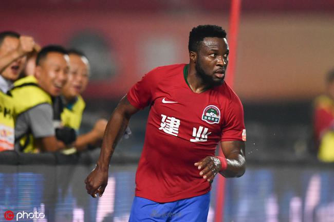 篮球火箭球员社媒晒出训练照（火箭队球员社交平台晒训练照）