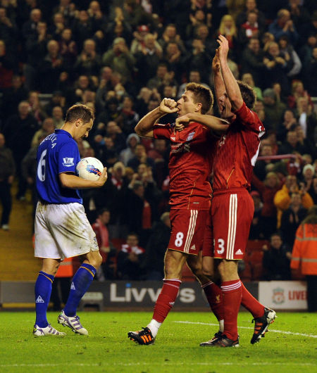 图片报：因球迷禁令，大部分法兰克福高层放弃前往那不勒斯（《图片报》：受球迷禁令影响，多数法兰克福高层决定不赴那不勒斯）