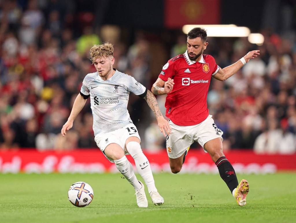 前教练：莱奥小时候的天赋只有C罗能与之相比（前教练称：莱奥年少时的天赋可与C罗比肩）