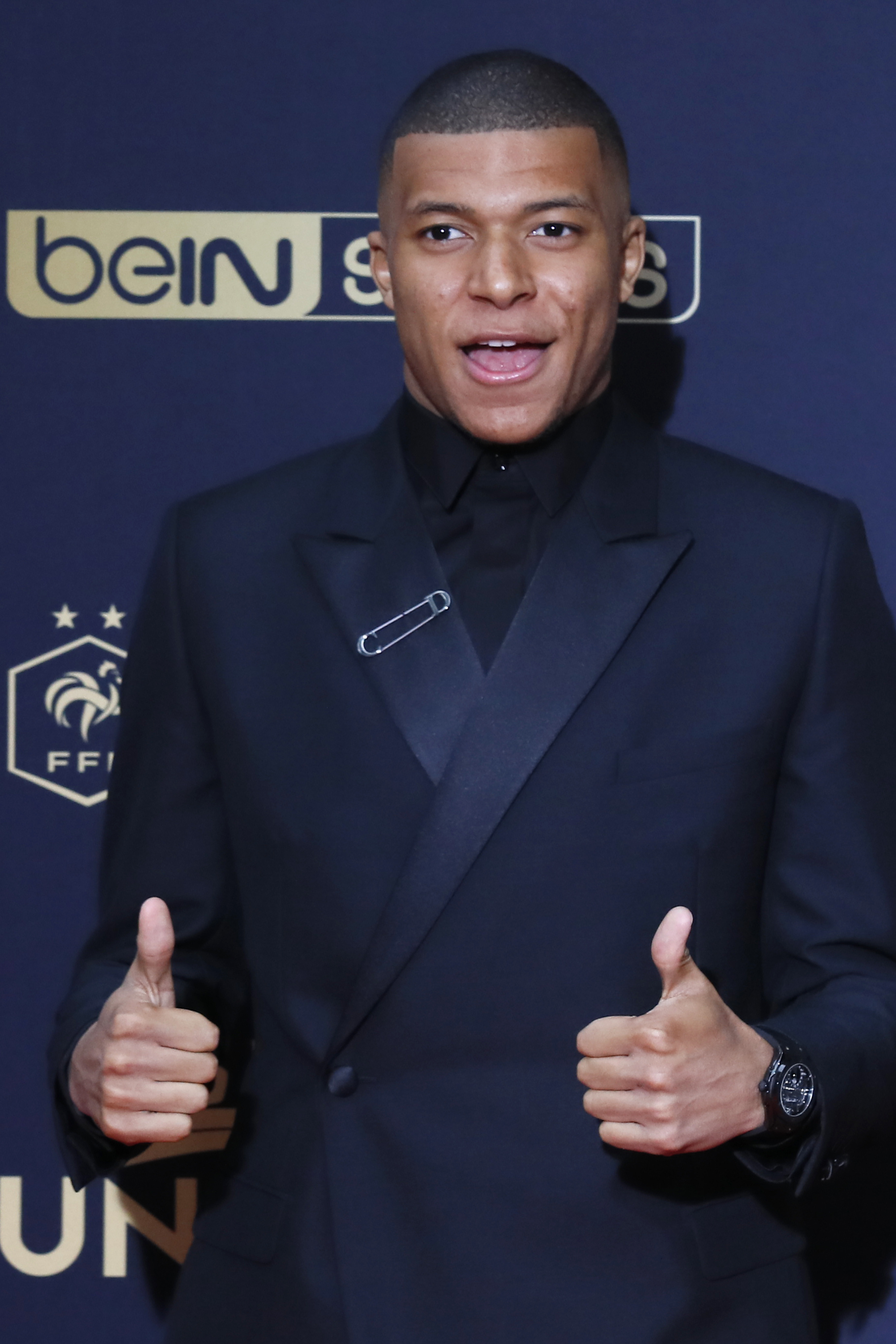 斯基拉：比萨想租借国米的卡尔博尼和罗马的皮西利（斯基拉：比萨有意租借国米卡尔博尼与罗马皮西利）