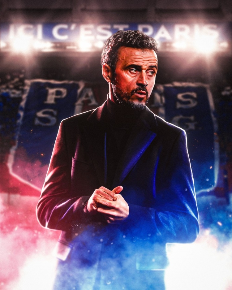 山东泰山选择韩鹏执教，凭借其责任感和团队精神，重燃球队斗志，提升士气，取得进步。